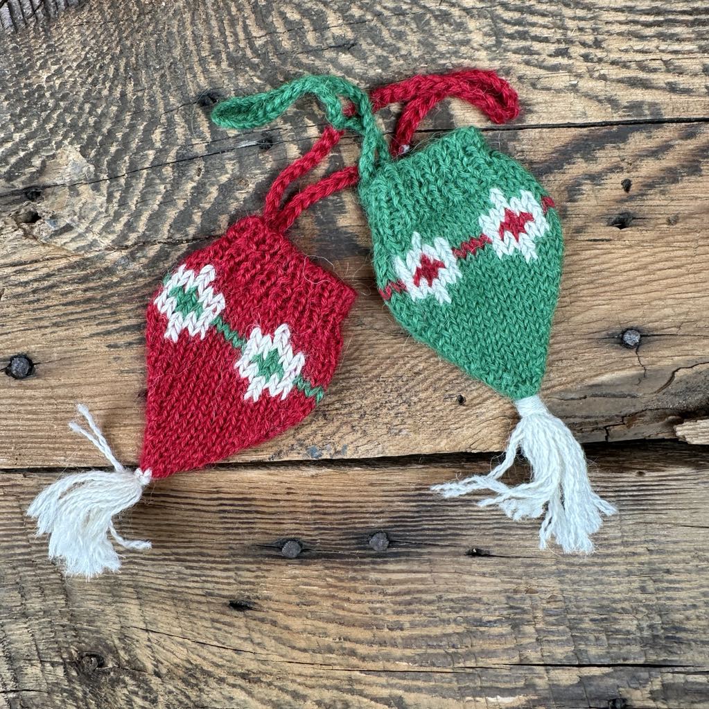 Knit Christmas Ornaments