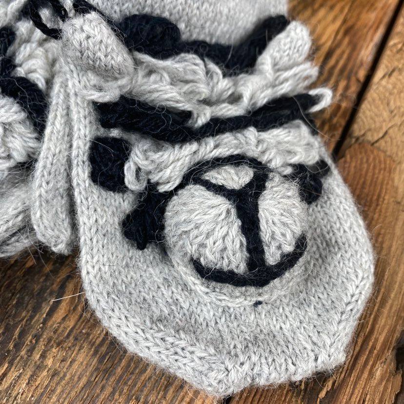 Alpaca Face Mittens