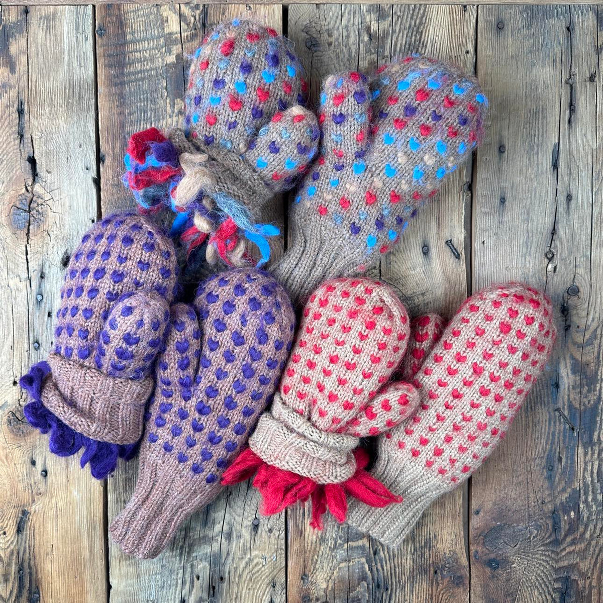 Thrum Knit Mittens - Dyed Rovings