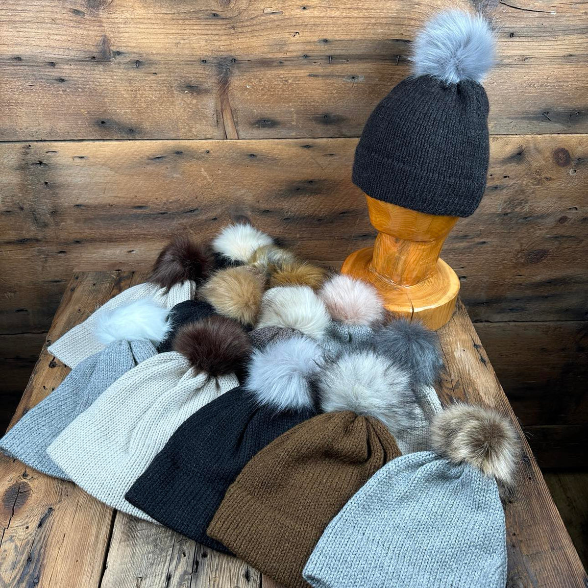 Bay of Fundy Hat with Removable Pom Pom - Natural