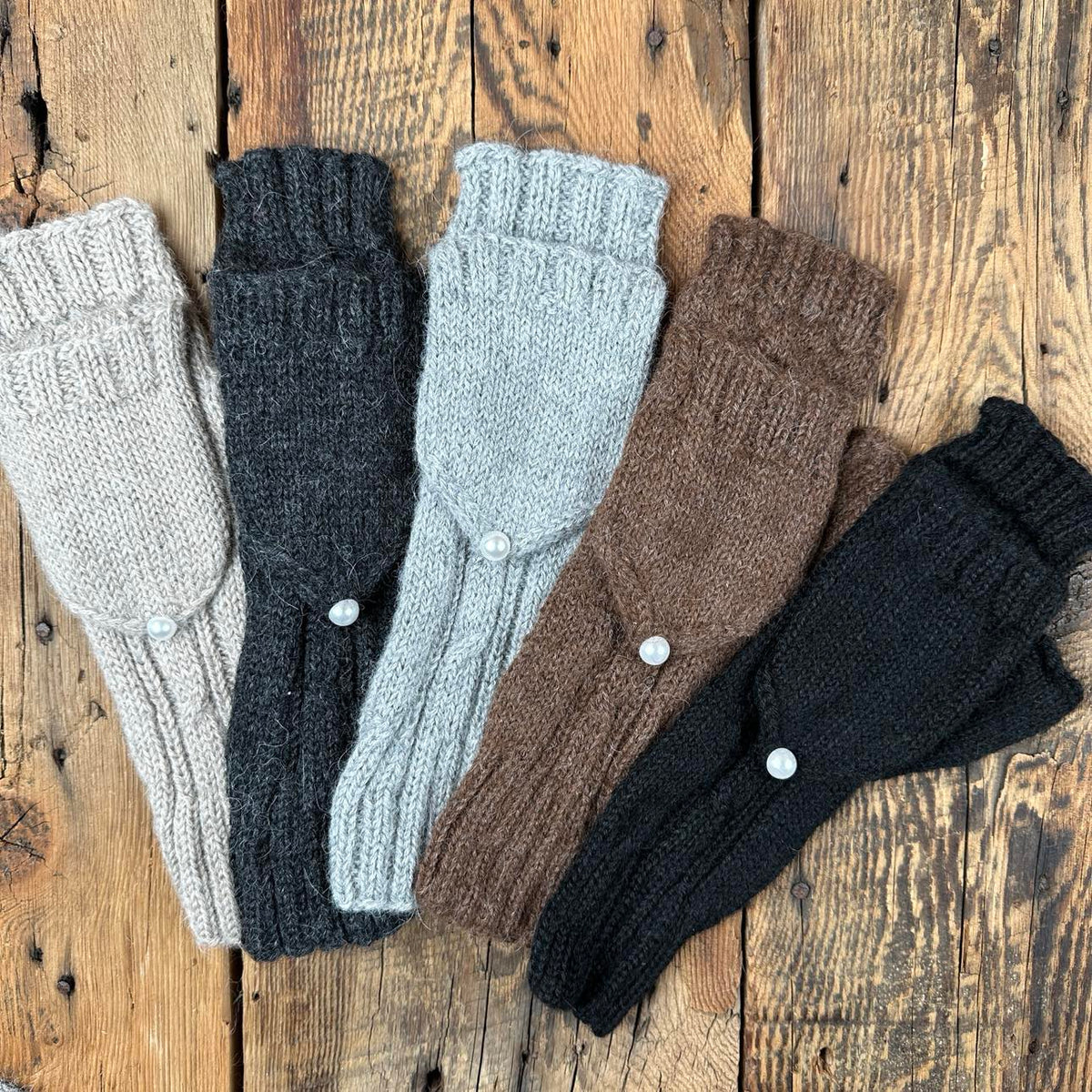 Glittens with Pearl Button Flap