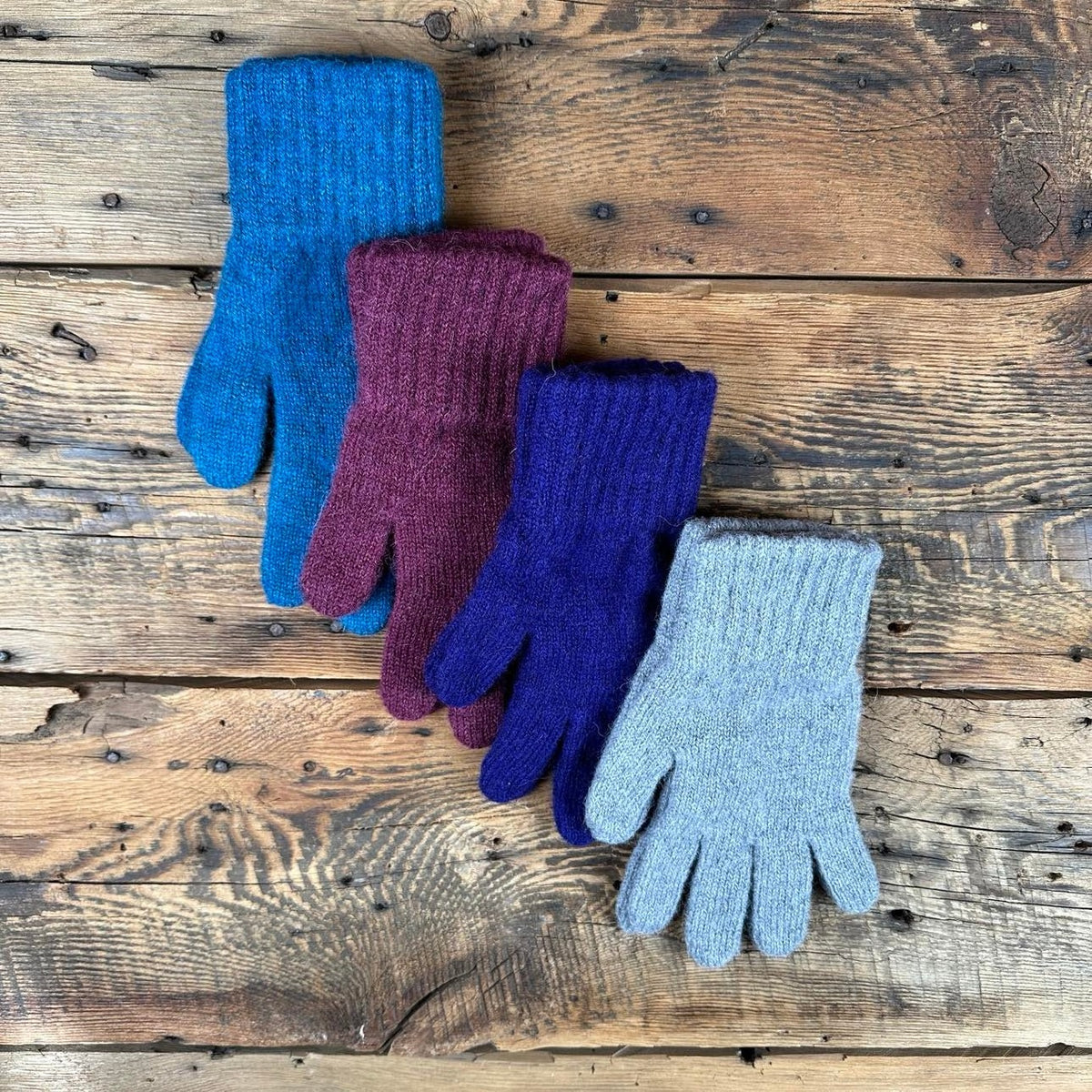 Mid-Weight Gloves - Dyed