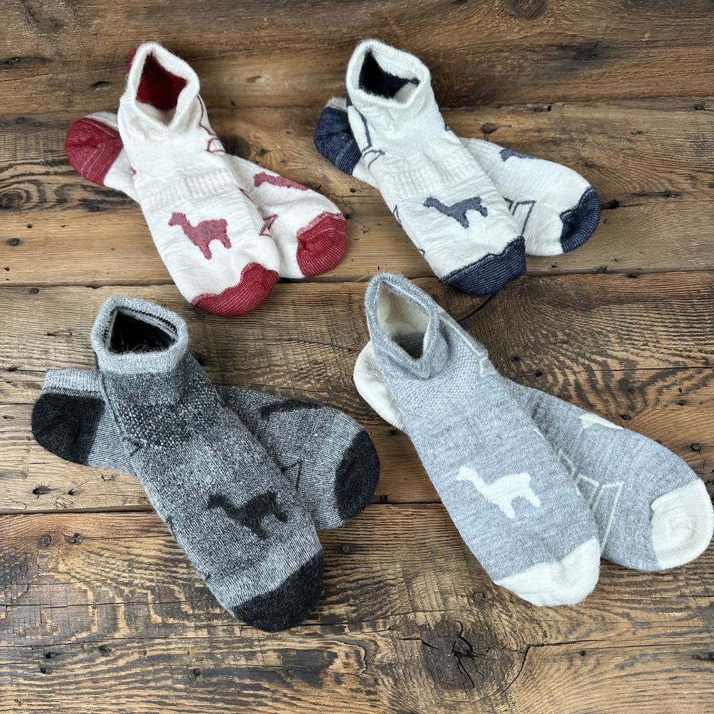 Light-Weight Crop Socks