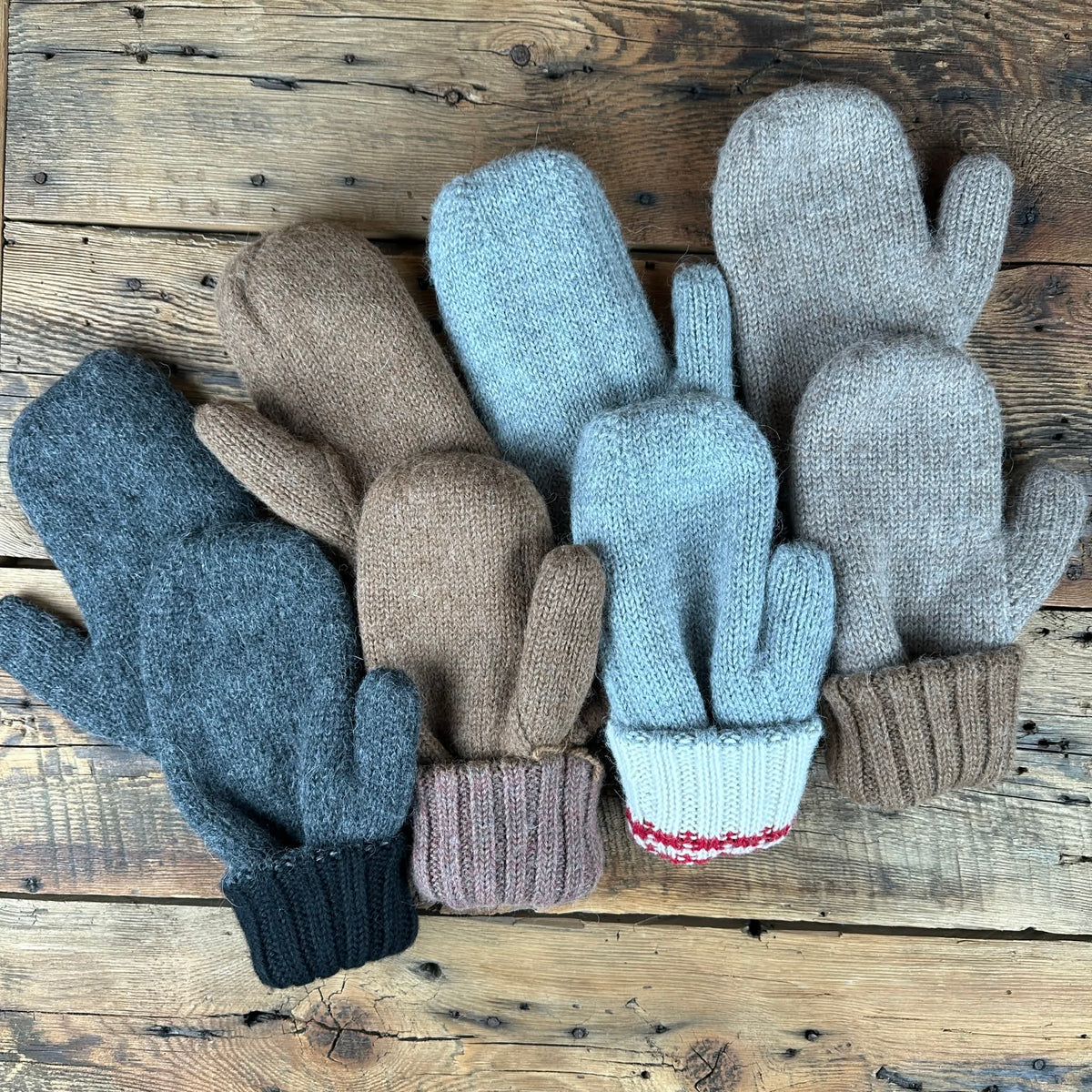 Men's Heavy-Knit Reversible Mittens