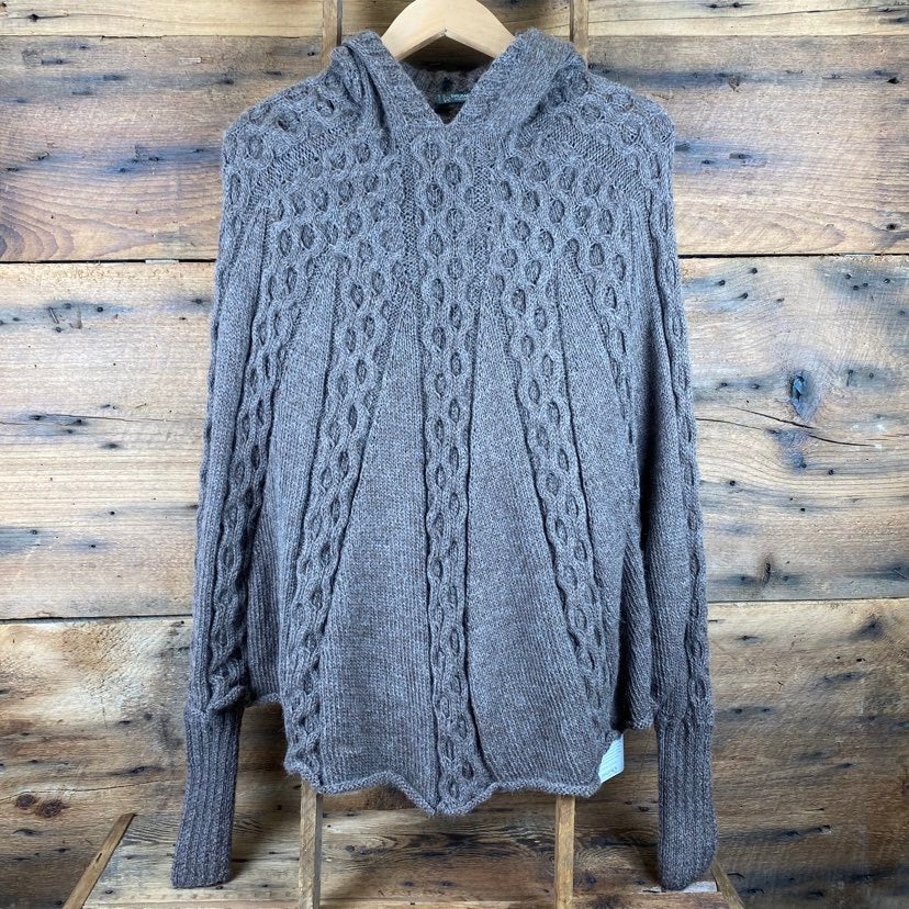 Women&#39;s Wing Sleeved, Hooded Poncho